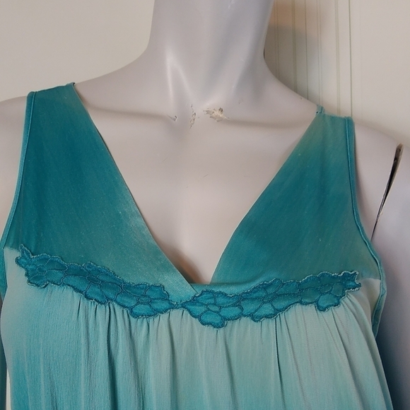 Vanity Fair Vintage Womens Size Small Sleep Gown / Slip Teal Blue Green - Picture 2 of 11